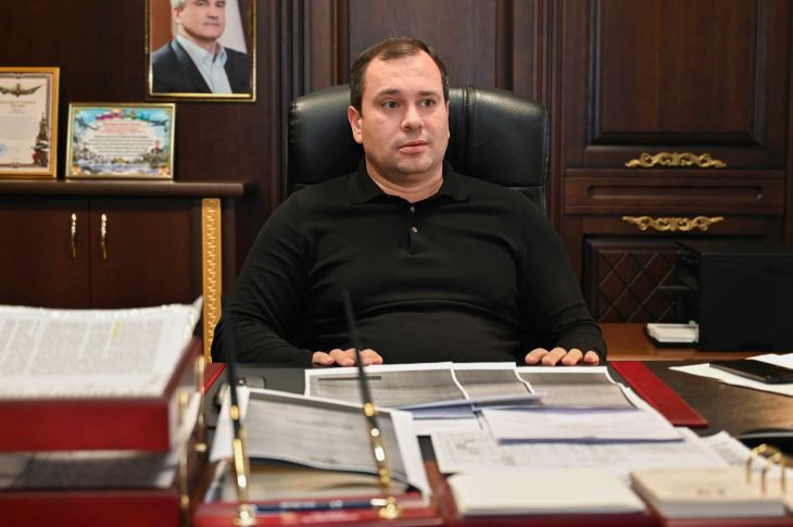 Глава администрации Керчи написал заявление об увольнении 