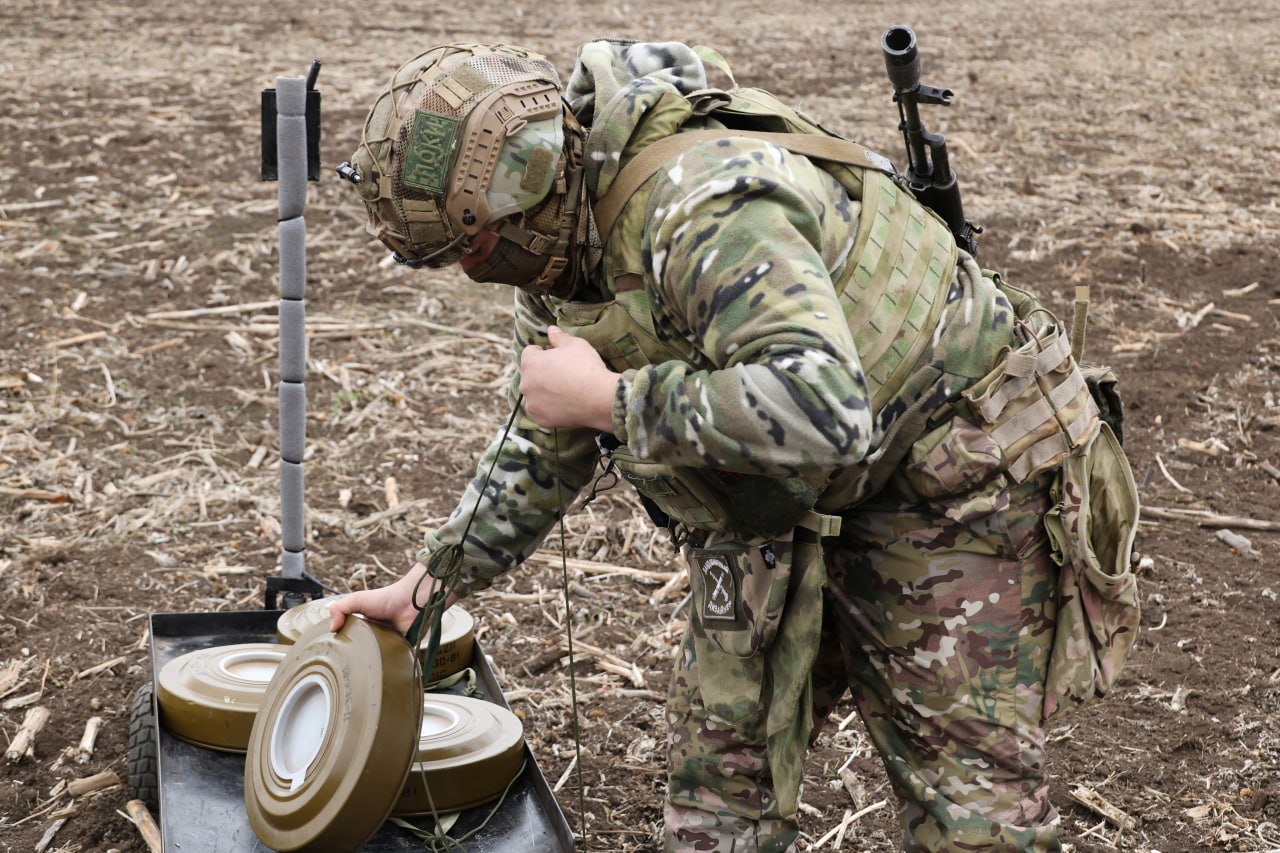 Аксёнов поздравил военных инженеров с профессиональным праздником