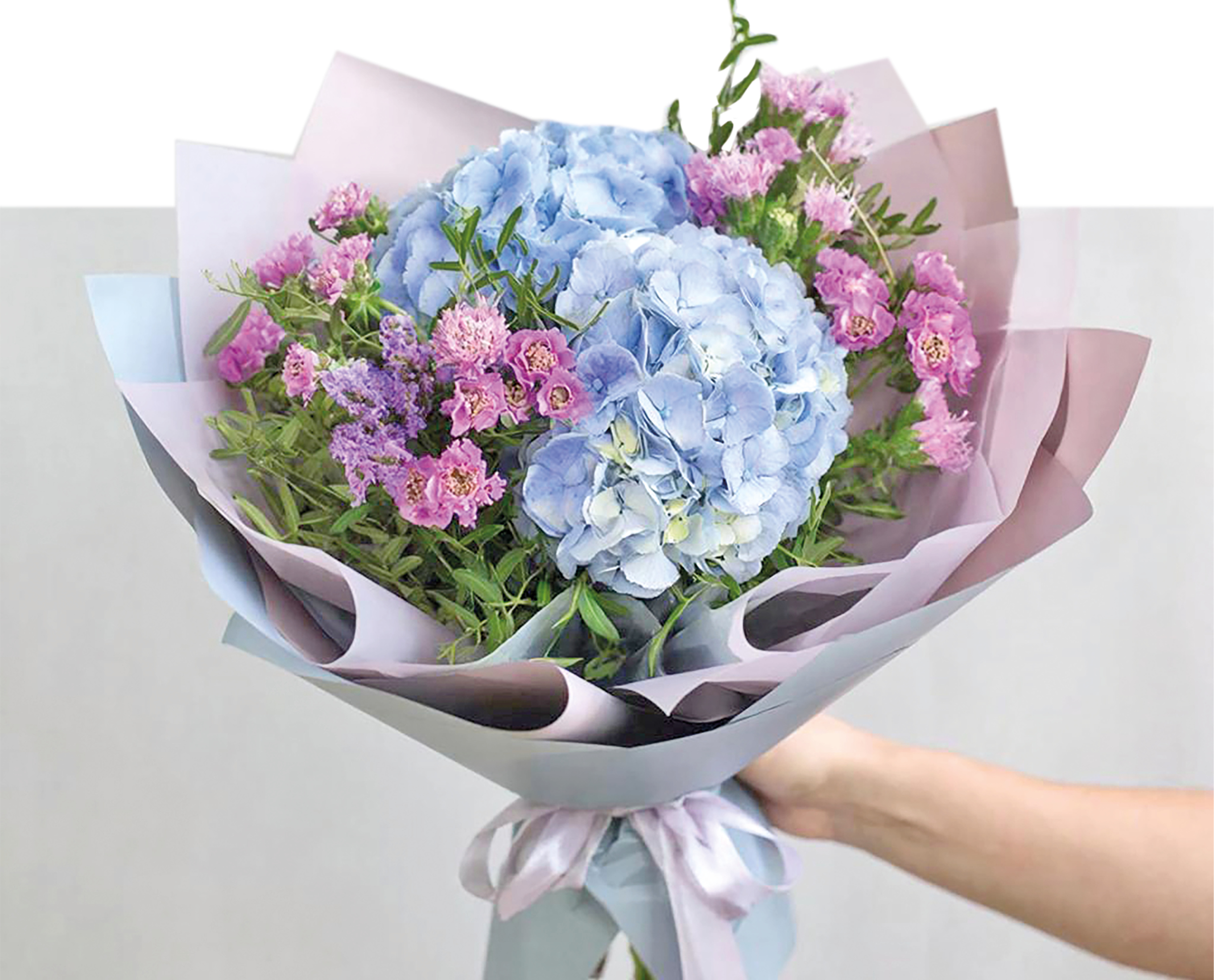 Флорист из Крыма: о подводных камнях в цветочном бизнесе, трендах, самом дорогом букете и 14 розах для учителя 