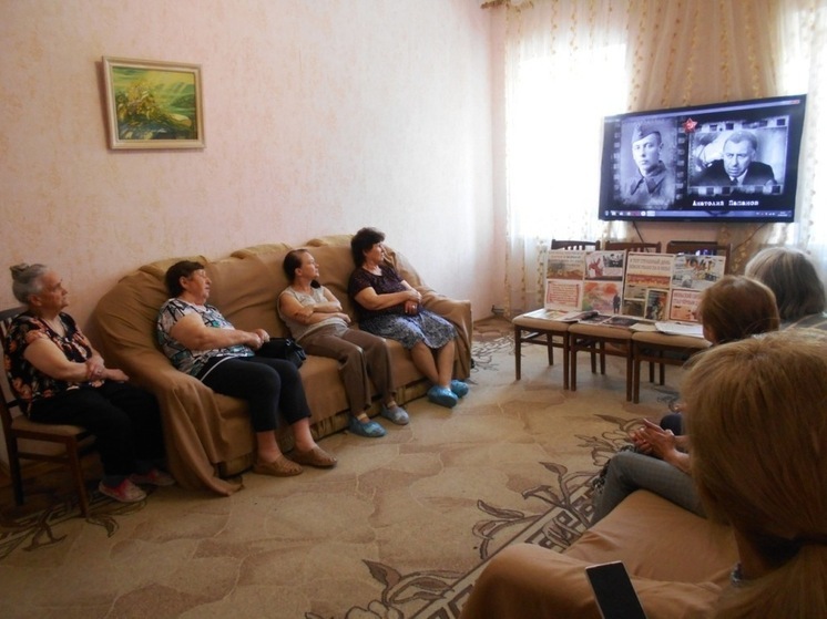 Для симферопольских пенсионеров провели мероприятие ко Дню памяти и скорби