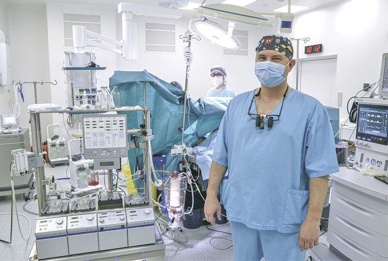 Что видят люди во время клинической смерти, о суеверии врачей и нужно ли доплачивать за наркоз: как проходят будни хирурга