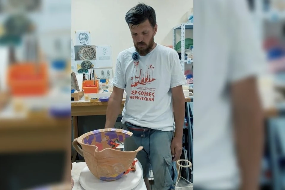 В Херсонесе обнаружили хорошо сохранившейся древний сосуд 