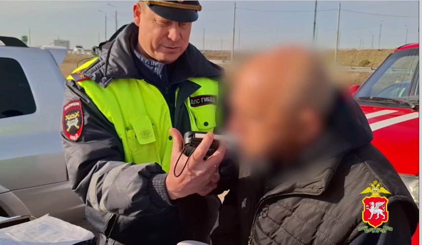 Водитель попавшего в аварию автобуса «Саки- Симферополь» назвал причину происшествия