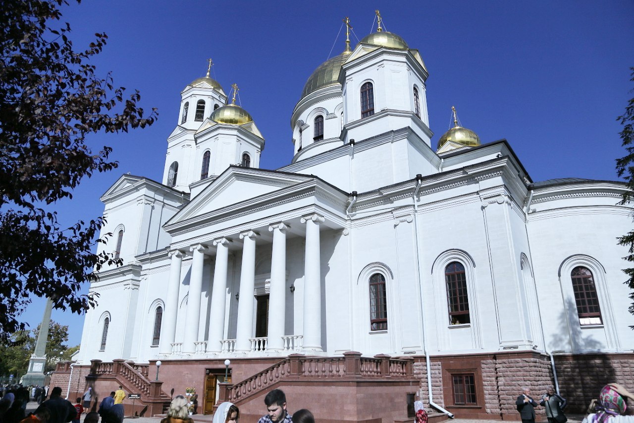 Мусульмане Крыма провели экскурсию в Александро-Невском соборе