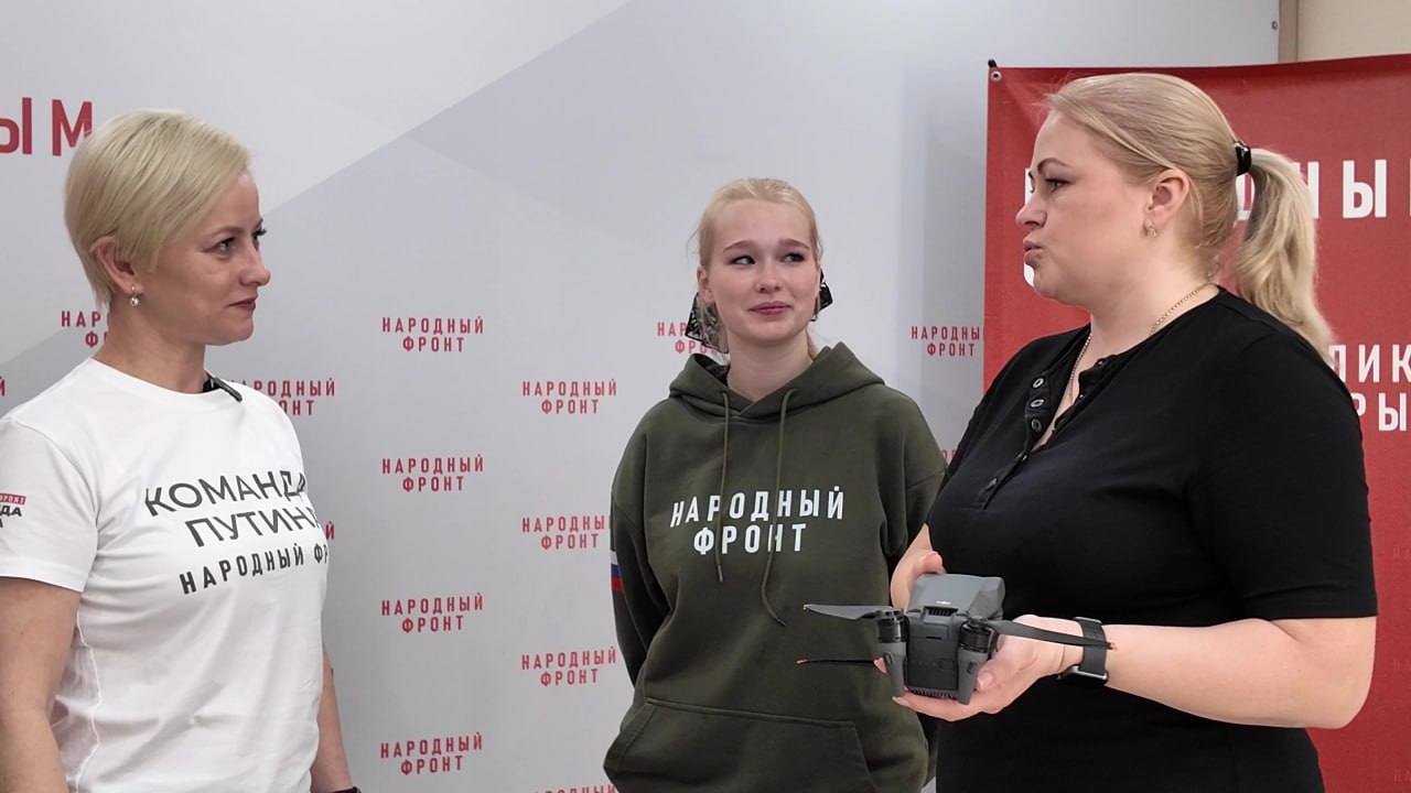 Папа и дочка из Крыма помогают ковать Победу за сотни километров друг от друга