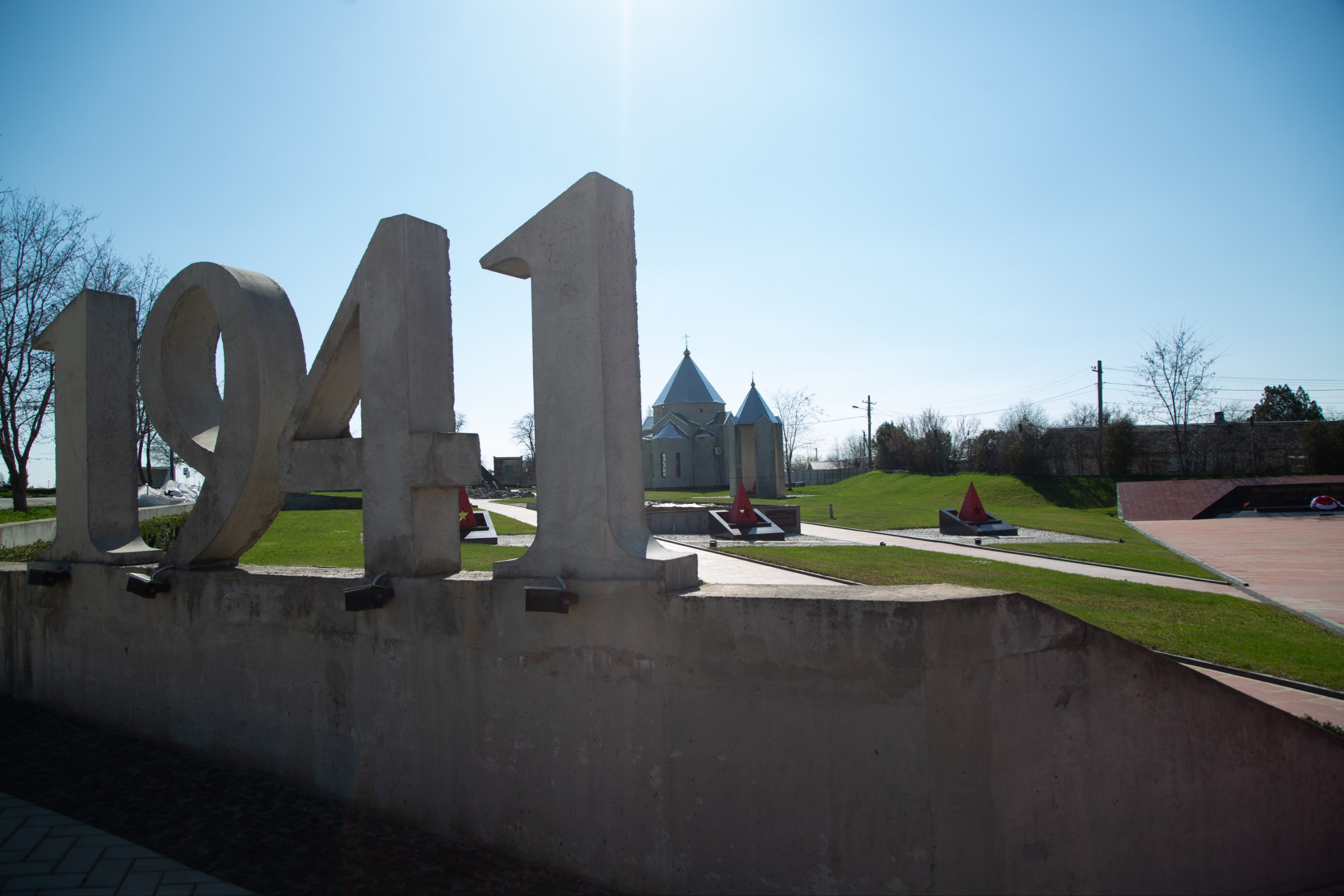 К 9 мая в Крыму откроют два мемориала 