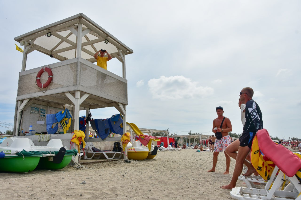 В Крыму спасли 8 утопающих: как спасатели готовятся к новому курортному сезону