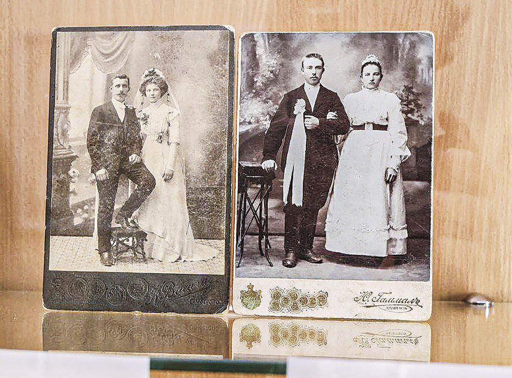 В Симферополе открылась выставка «Свадьба. Семейный раритет»