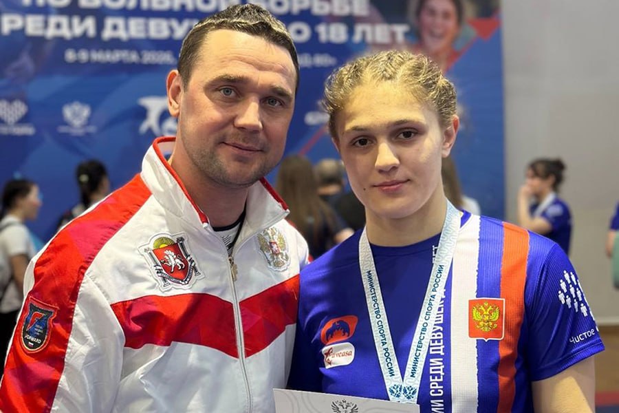 Крымчанка завоевала серебро на первенстве России по борьбе