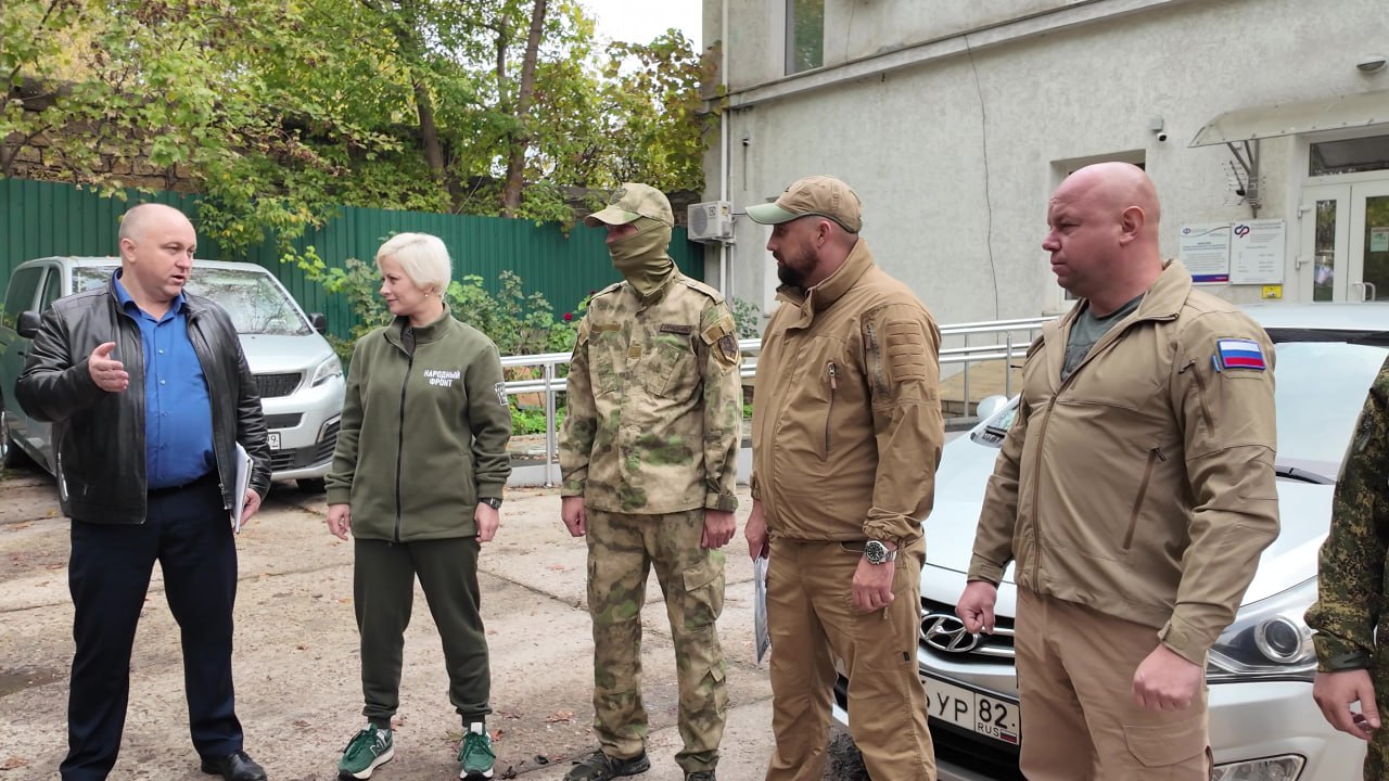 Из Крыма в зону СВО передали автомобиль 