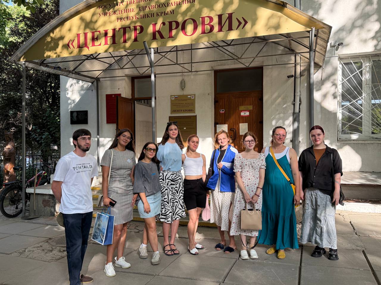 Крымские студотрядовцы приняли участие в акции "Код донора. Защитники Отечества"