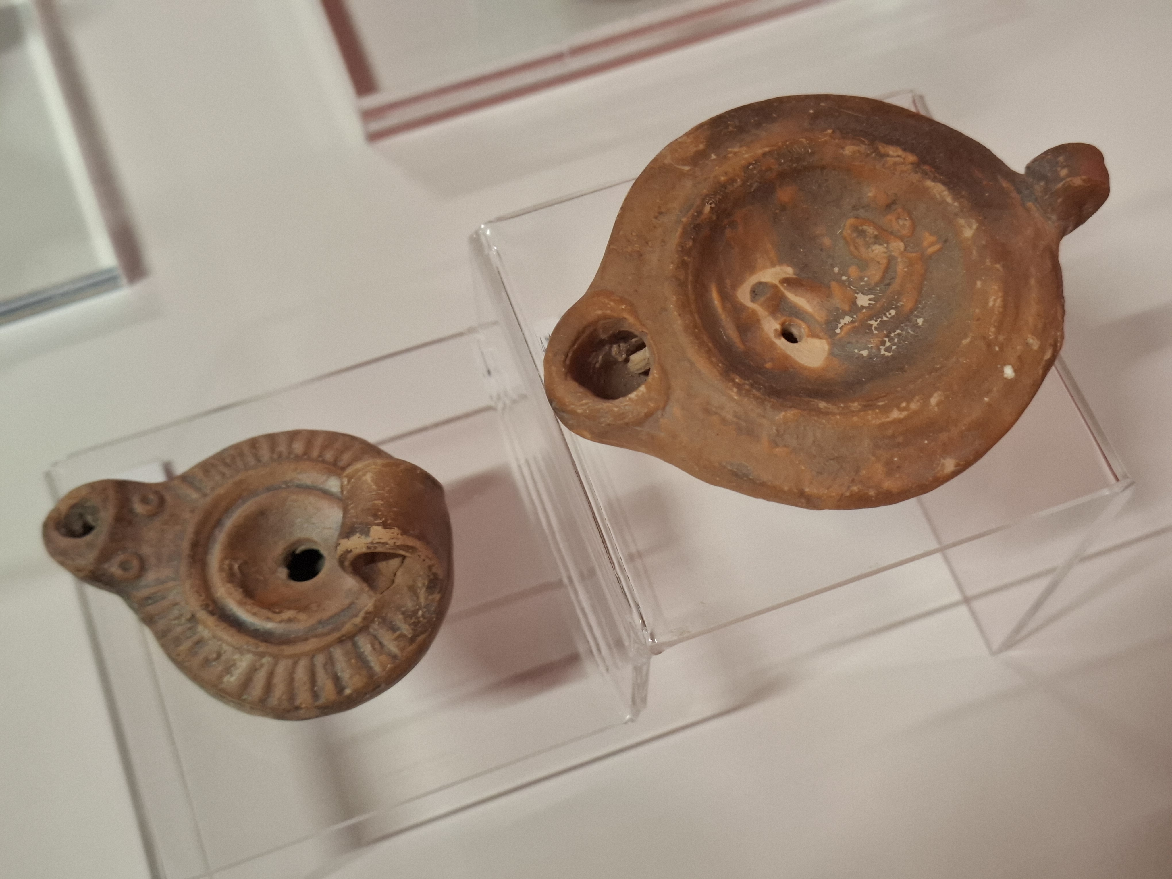 В Херсонесе Таврическом открылась капсульная выставка «Когда в доме зажигается свет»