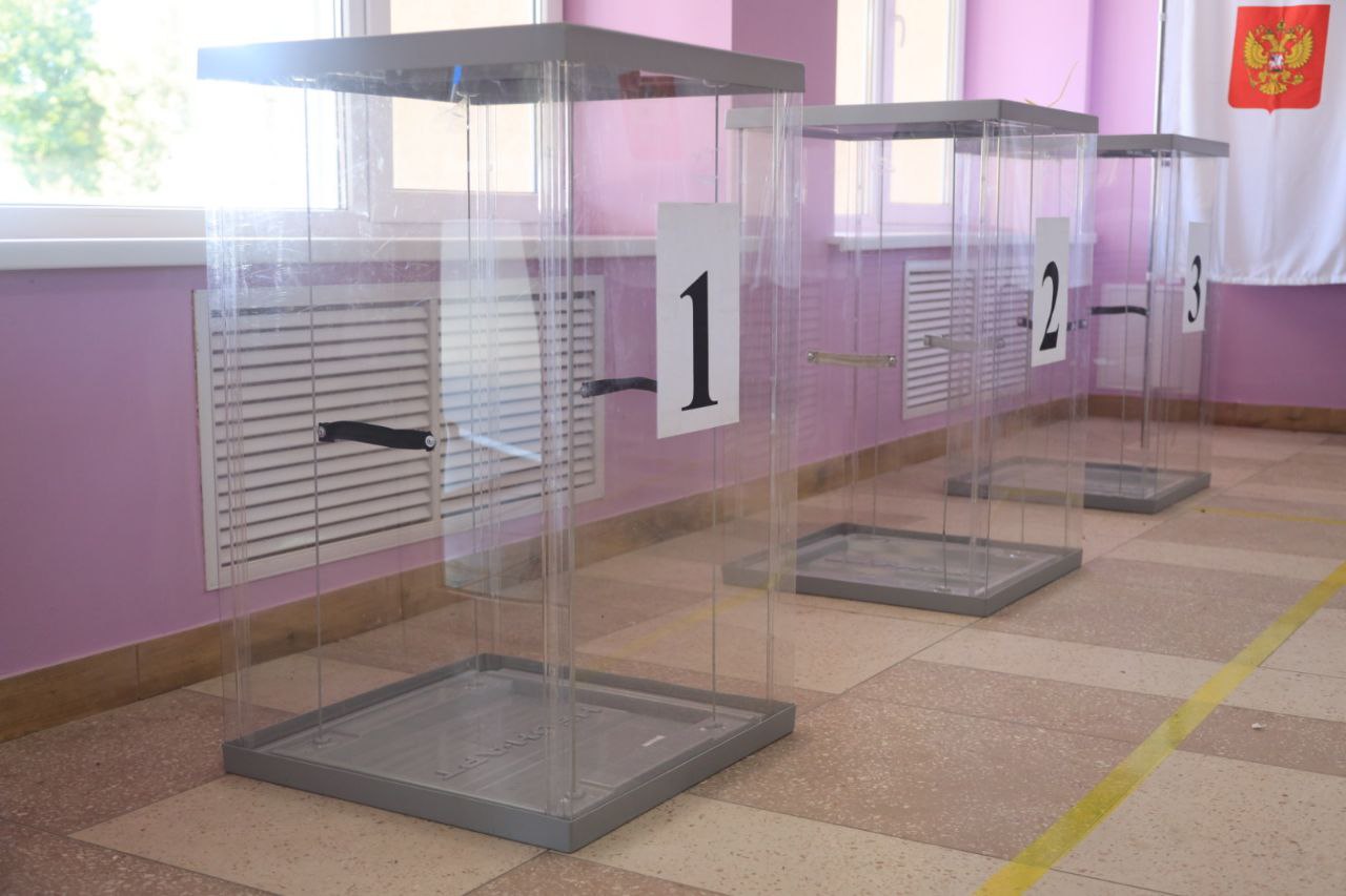 В Крыму более тысячи избирательных участков готовы к выборам