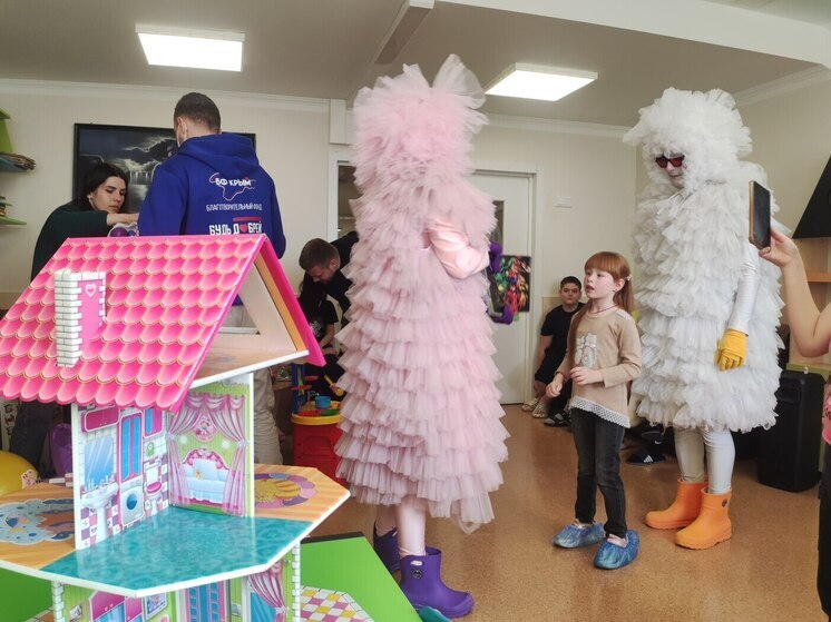 В детских больницах Крыма появились игровые комнаты