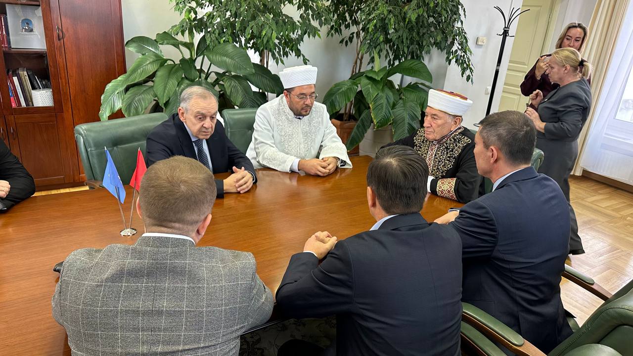Крымская делегация встретилась в Минске с Муфтием Республики Беларусь