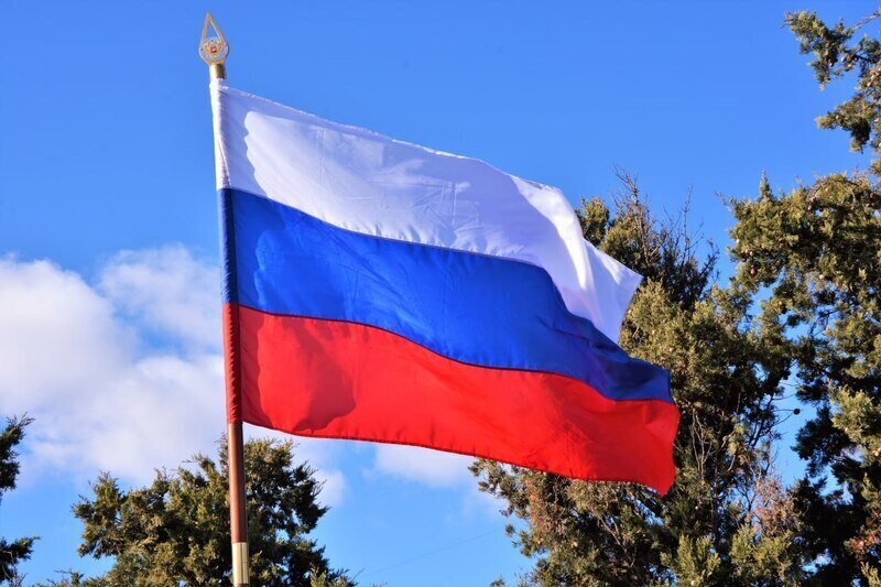 С какими государствами граничит Россия и когда появился триколор: рубрика интересных фактов