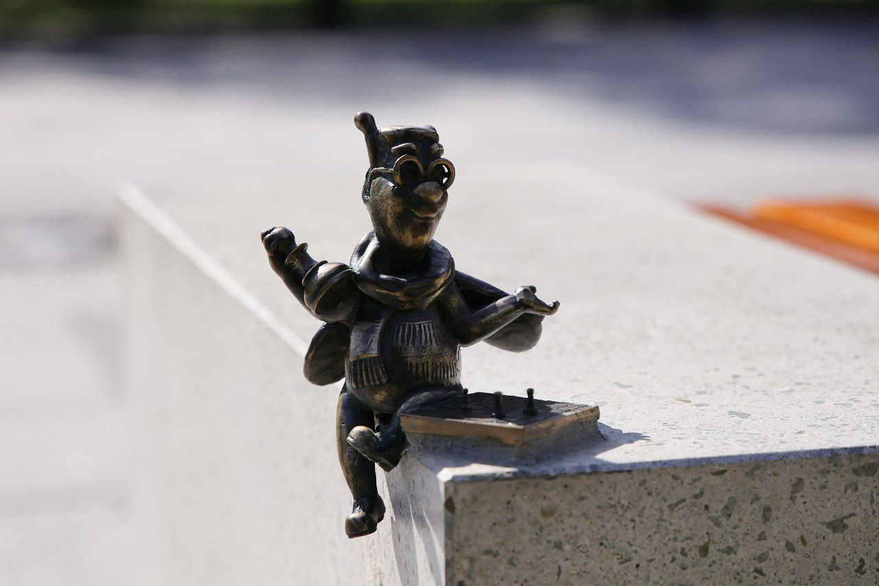 Симферопольские пчёлы помогли 16-летнему студенту выиграть путешествие  