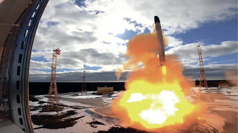 Пауза на вооружении: чего ждать от приостановки участия России в ДСНВ