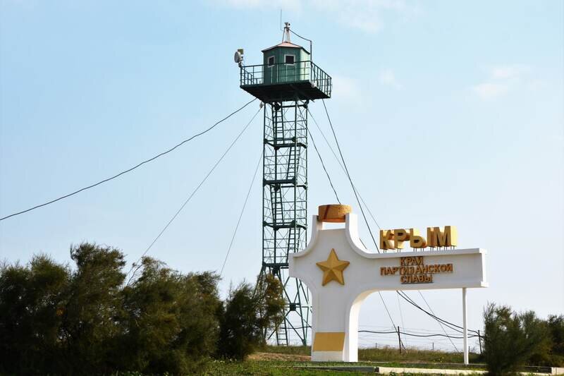 Энергосбережение, война с памятниками и признание российского Крыма: хит-парад внешнеполитических событий