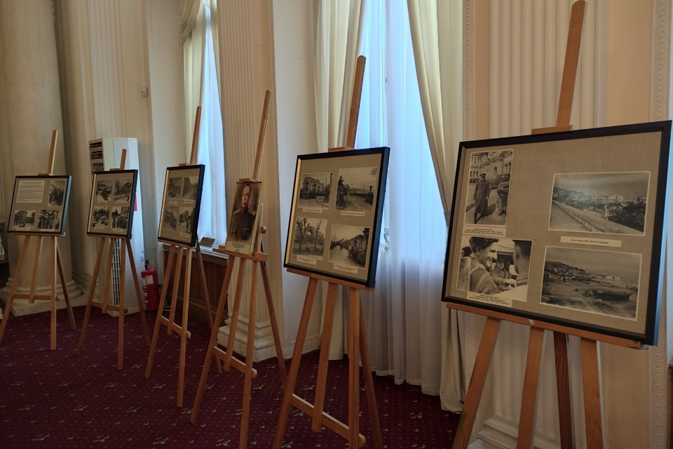  К 80-летию освобождения Ялты в Ливадийском дворце открыта фотовыставка