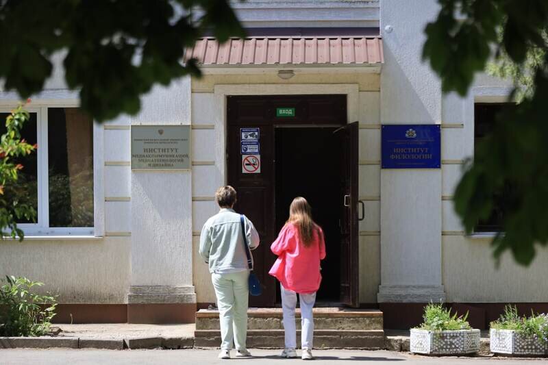 Более двух тысяч преподавателей учат крымских студентов и занимаются научной деятельностью