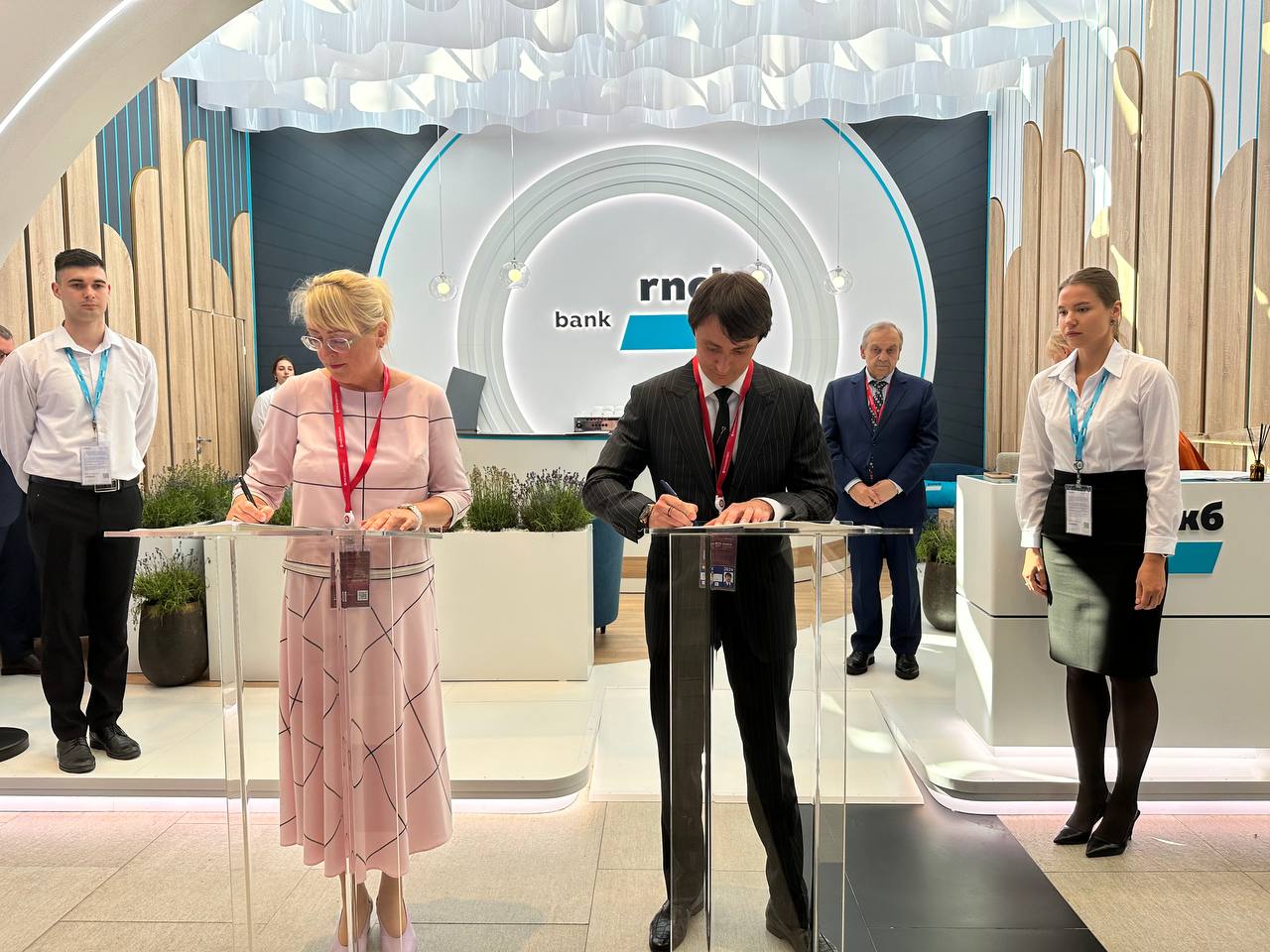 В первый день на ПМЭФ Крым заключил меморандумы более чем на 39,5 млрд рублей