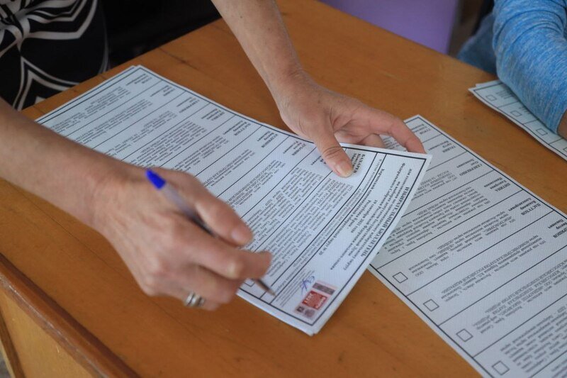 Легитимность и общественный контроль: как изменилась система голосования в Крыму за 30 лет