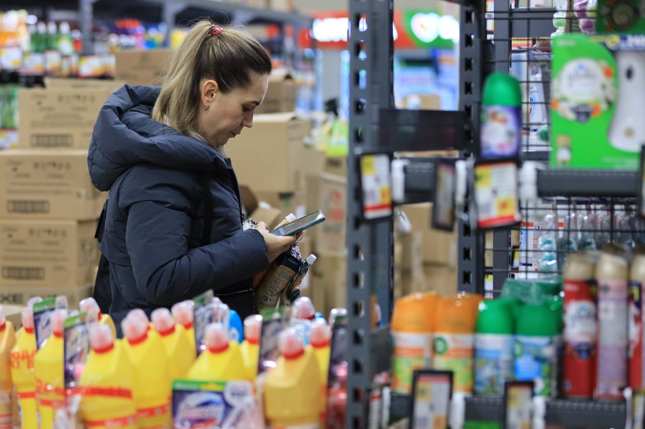 Детское питание, бытовая химия и полуфабрикаты: в Крыму расширили перечень социально значимых товаров с фиксированной ценой