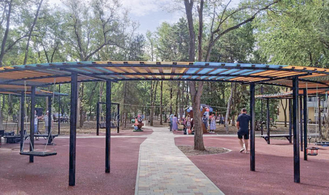 В Армянске за 20 млн рублей отремонтировали сквер «Малыш»