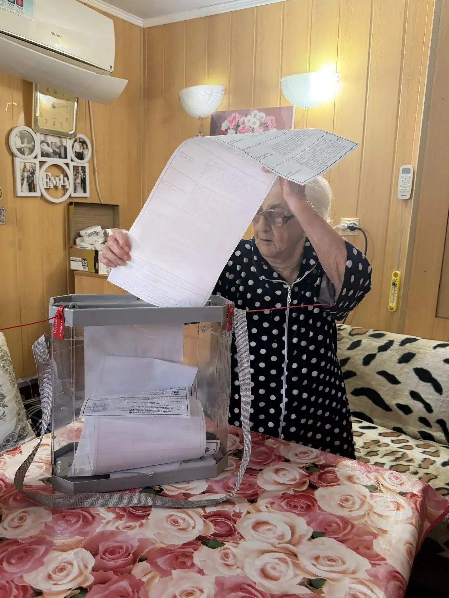 100-летняя жительница Симферополя проголосовала на выборах депутатов Госдумы