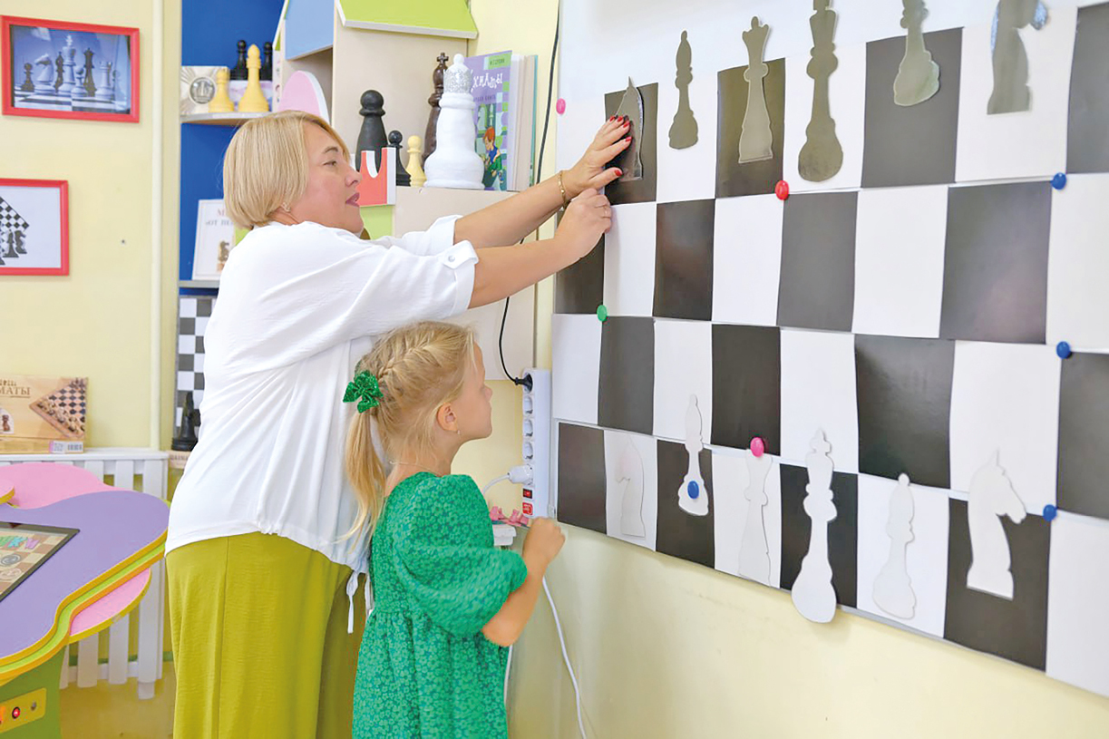 Зачем воспитанников детсадов будут обучать шахматам