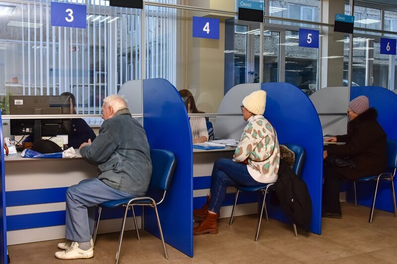 И никаких справок: как теперь работают пенсионные фонды Крыма