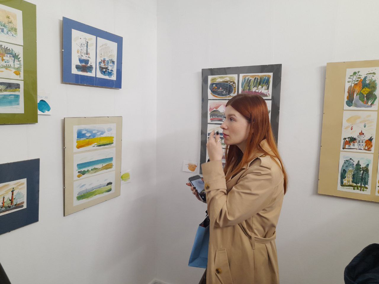 В галерее современного искусства «ШкаF» открылась выставка «Каникулы цветных карандашей»