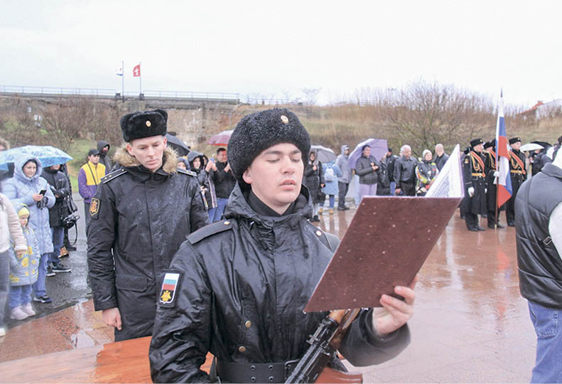 В Севастополе прошла церемония приведения к военной присяге бригады морской пехоты Черноморского флота