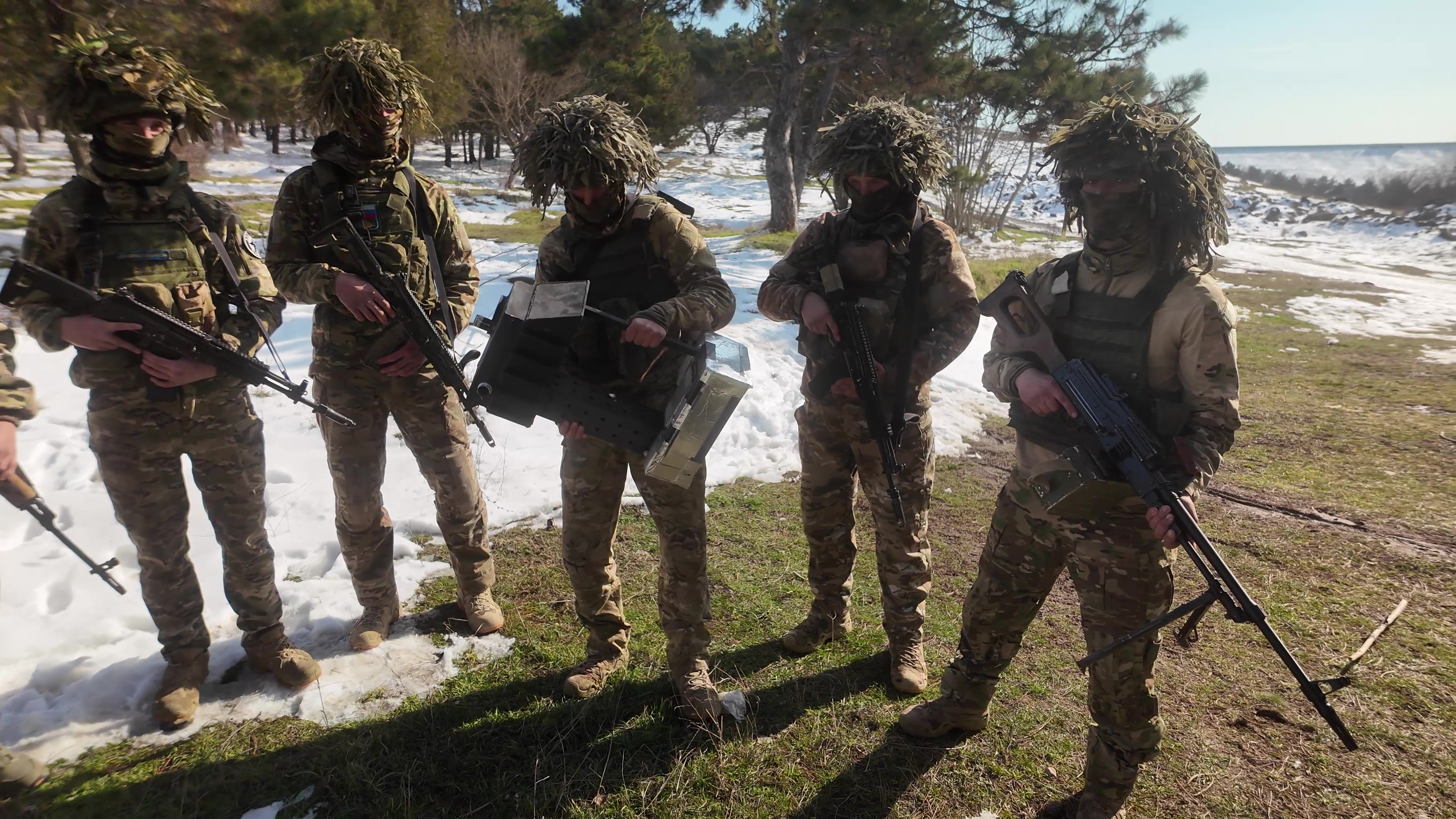 Крымские мастера разрабатывают самодельные усиленные буржуйки для бойцов в зоне СВО