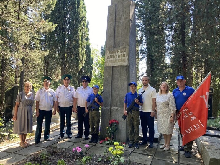 В Ялте почтили память партизан и подпольщиков времён Великой Отечественной войны