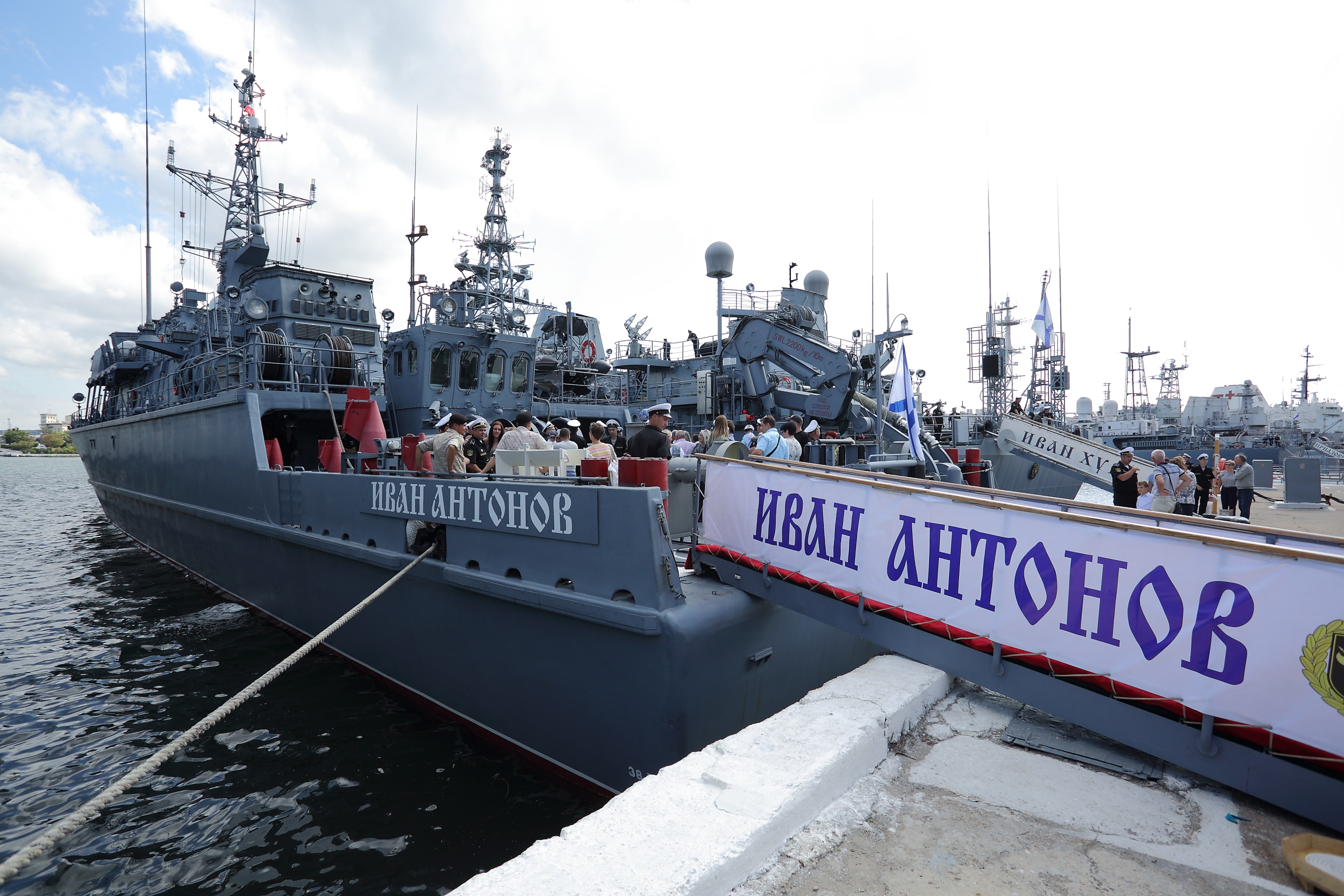 Противоминная безопасность и отражение атак беспилотников: как несёт службу Краснознаменная бригада кораблей ОВР