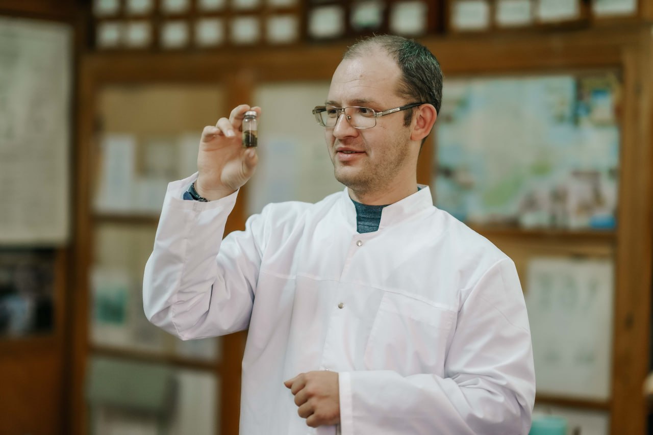 Порядка 100 000 экземпляров: в крымском университете собрана коллекция пауков со всего мира