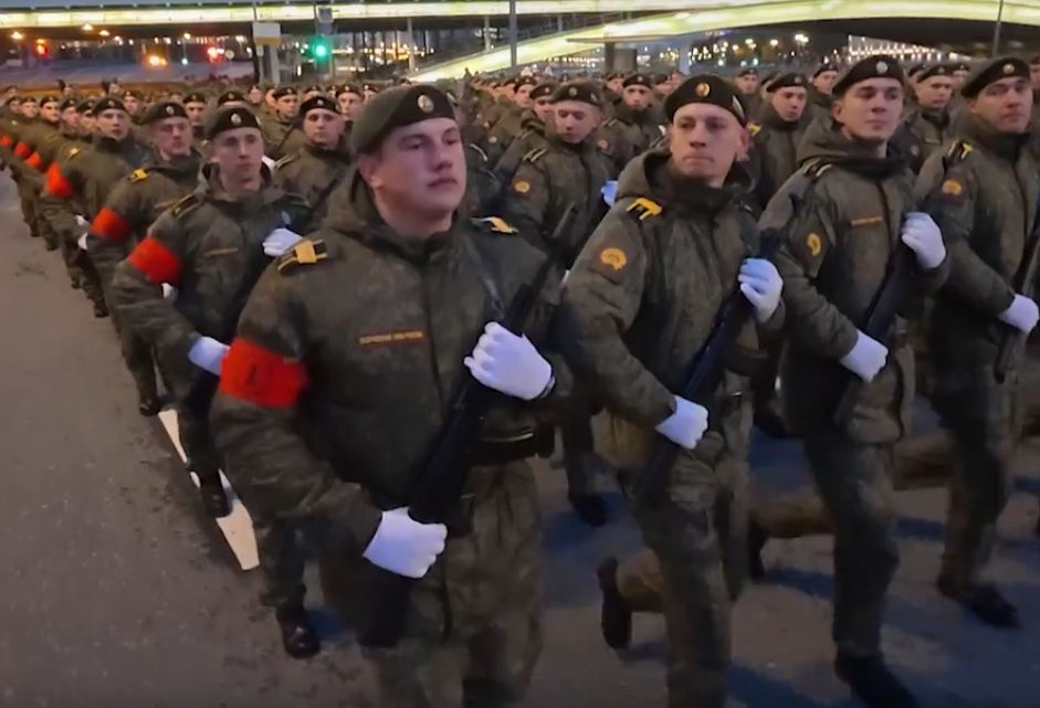 Первая репетиция Парада Победы прошла в Москве