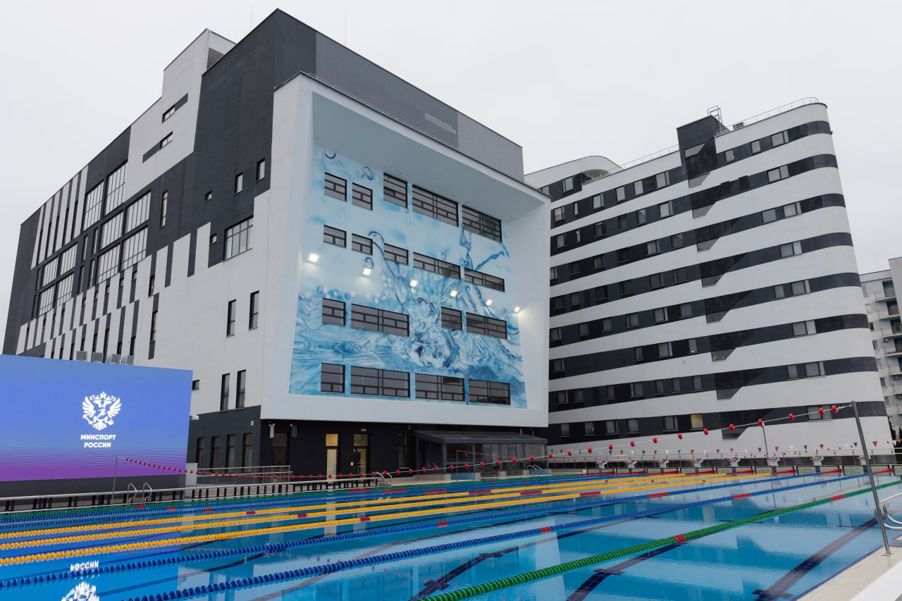 Бассейн, спортзалы и футбольные поля: в Алуште открыты новые объекты