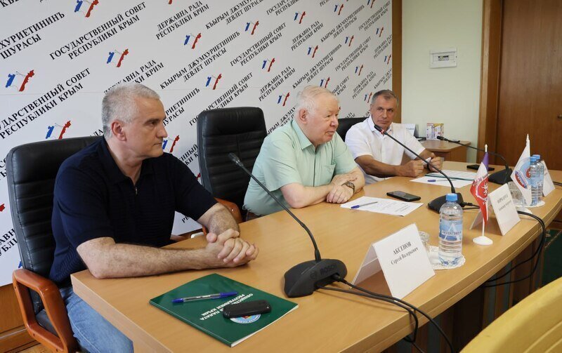 Избран председатель Общественной палаты Крыма четвёртого состава