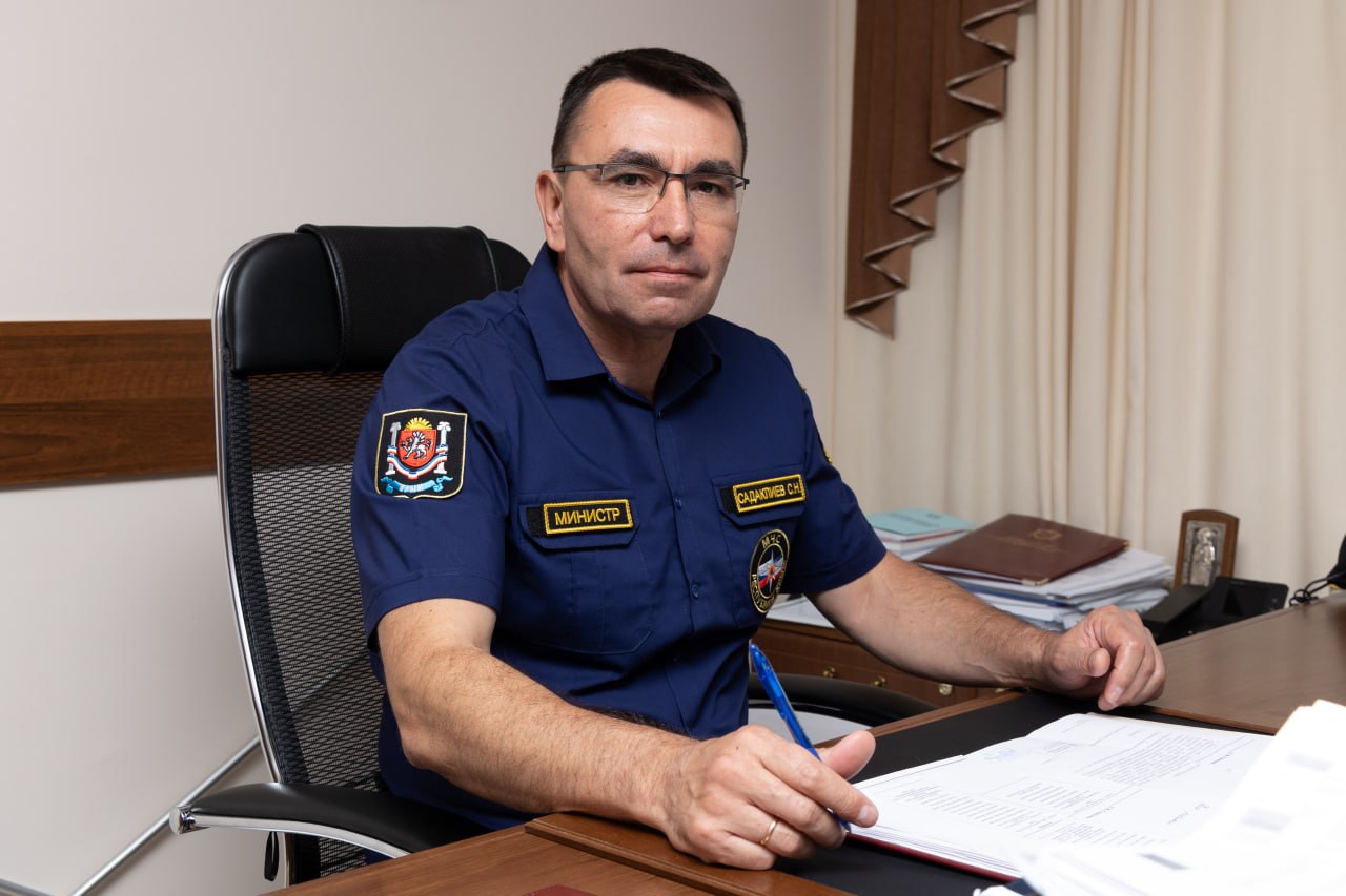 Статистика пожаров, зарплата спасателей, ложные вызовы и выбор огнетушителя:  интервью главы МЧС РК