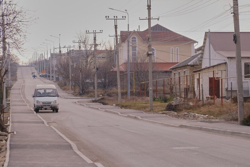 Более пяти км дорог построят в 2023 году в местах компактного проживания реабилитированных народов Крыма