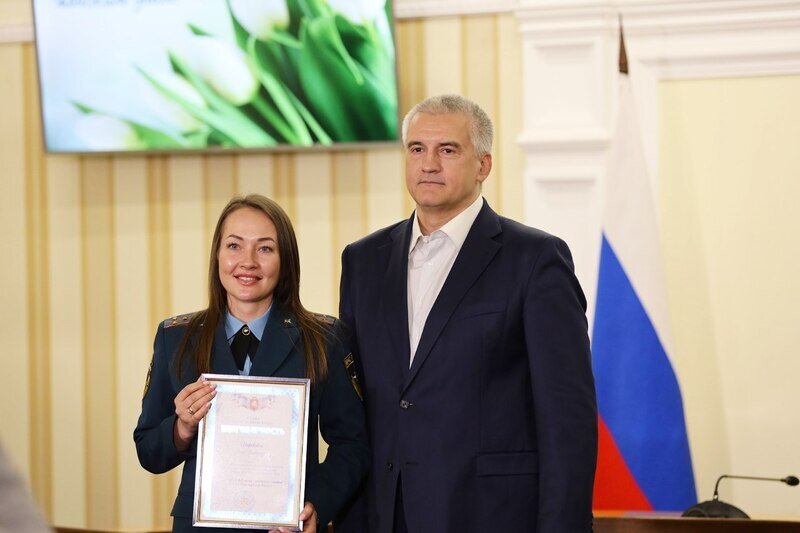 Особая благодарность: Сергей Аксёнов вручил госнаграды крымским женщинам