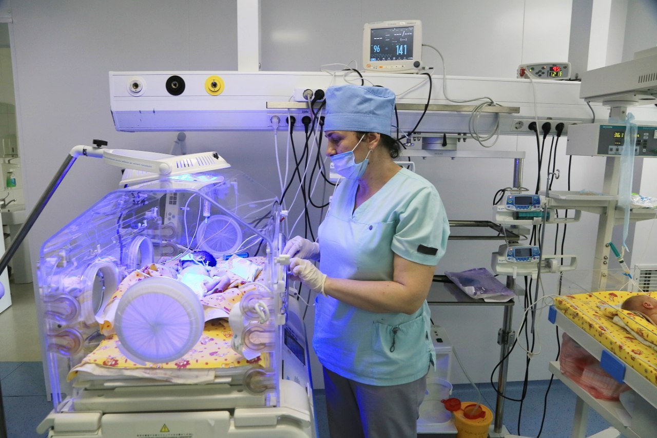 Неонатолог из Крыма рассказала о причинах преждевременных родов и как ухаживают за недоношенными детьми