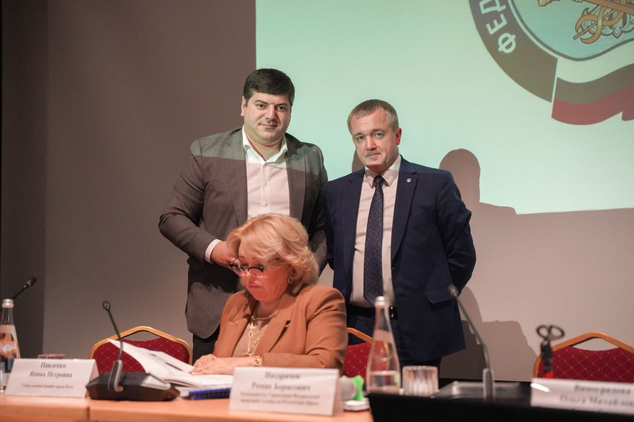 Анушаван Агаджанян переназначен на должность министра промышленной политики Крыма