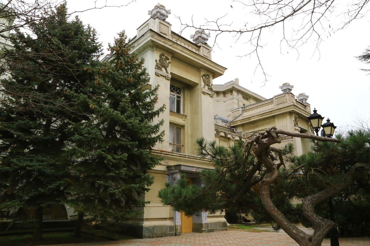 Евпаторийский театр имени А.С. Пушкина отреставрируют