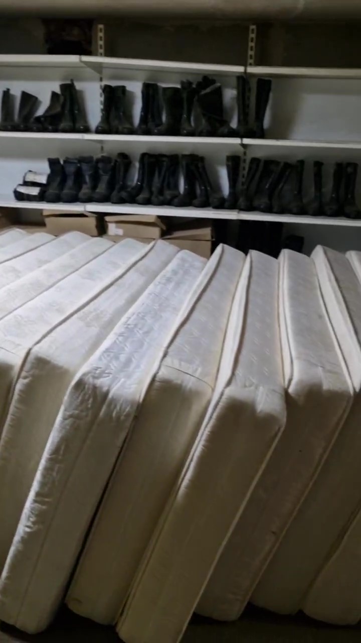 Более 100 матрасов передали из Крыма бойцам СВО