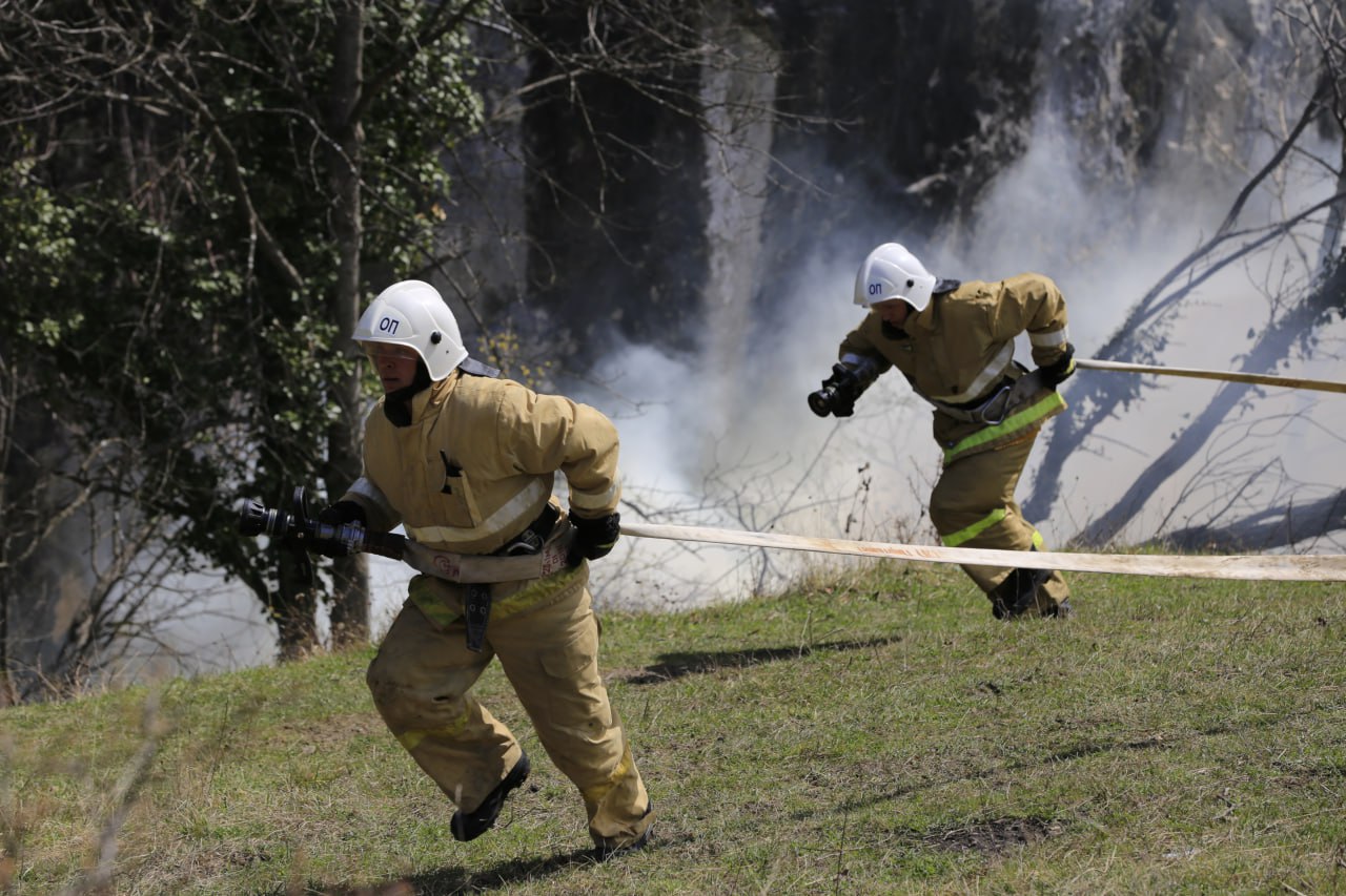 Пожар в Коктебеле локализован на площади 40 гектаров