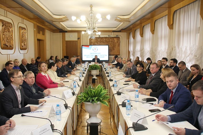 В Крыму обновился состав Общественной палаты